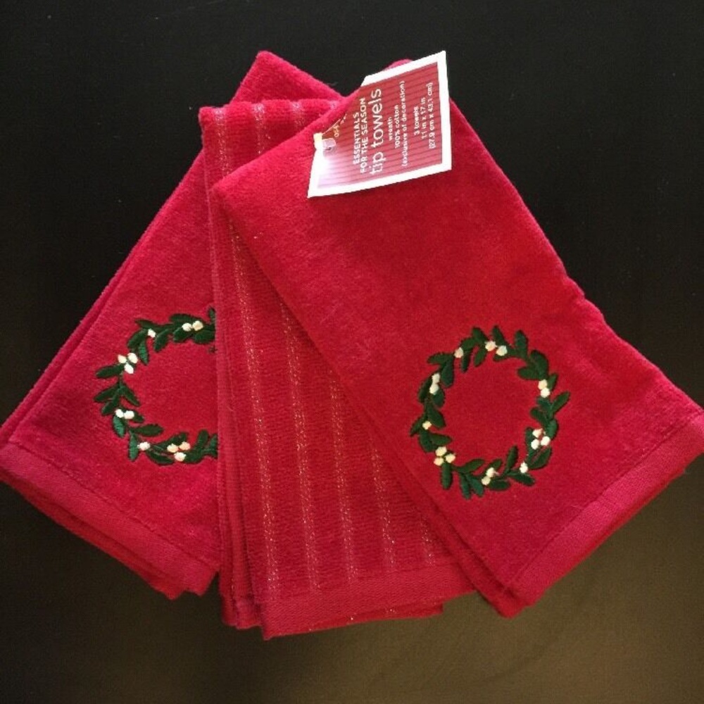 Christmas Tip Towels Wreath Red Gold Glitter 3